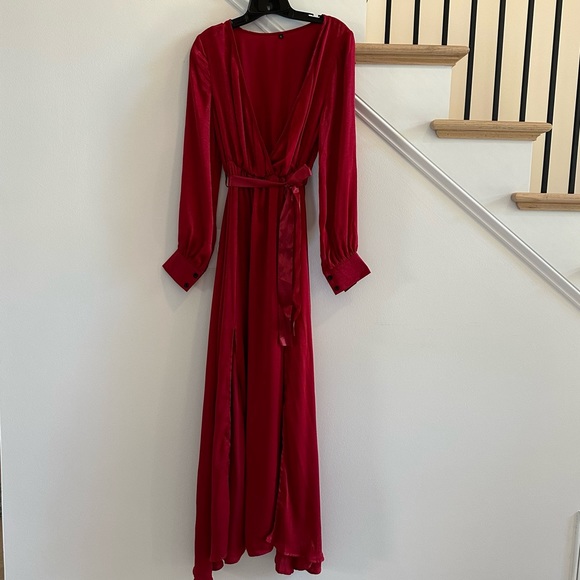Long Sleeve Belted Maxi Dress - Picture 1 of 7